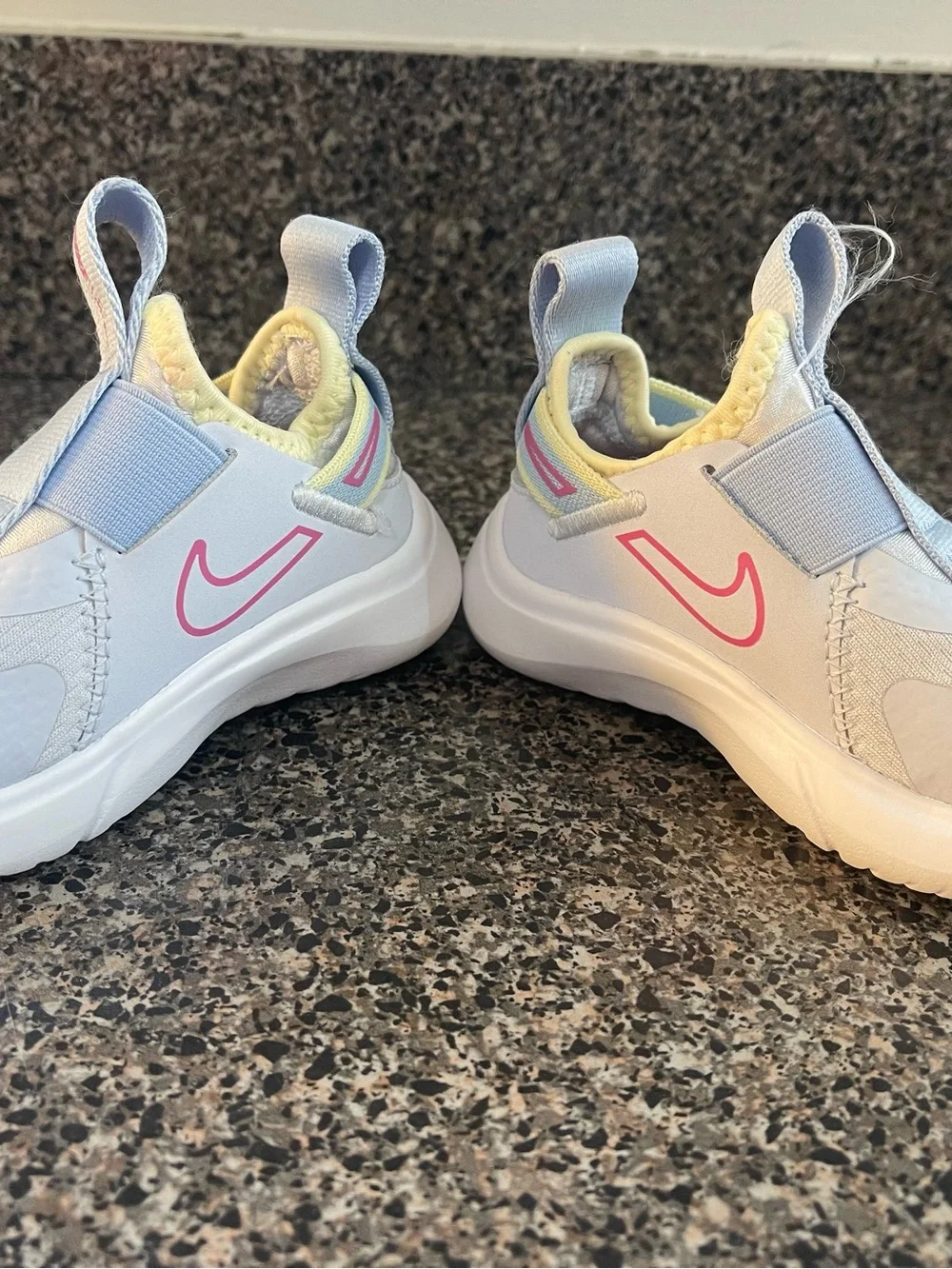 KIDS Nike Flex Running Shoes - Size 5C